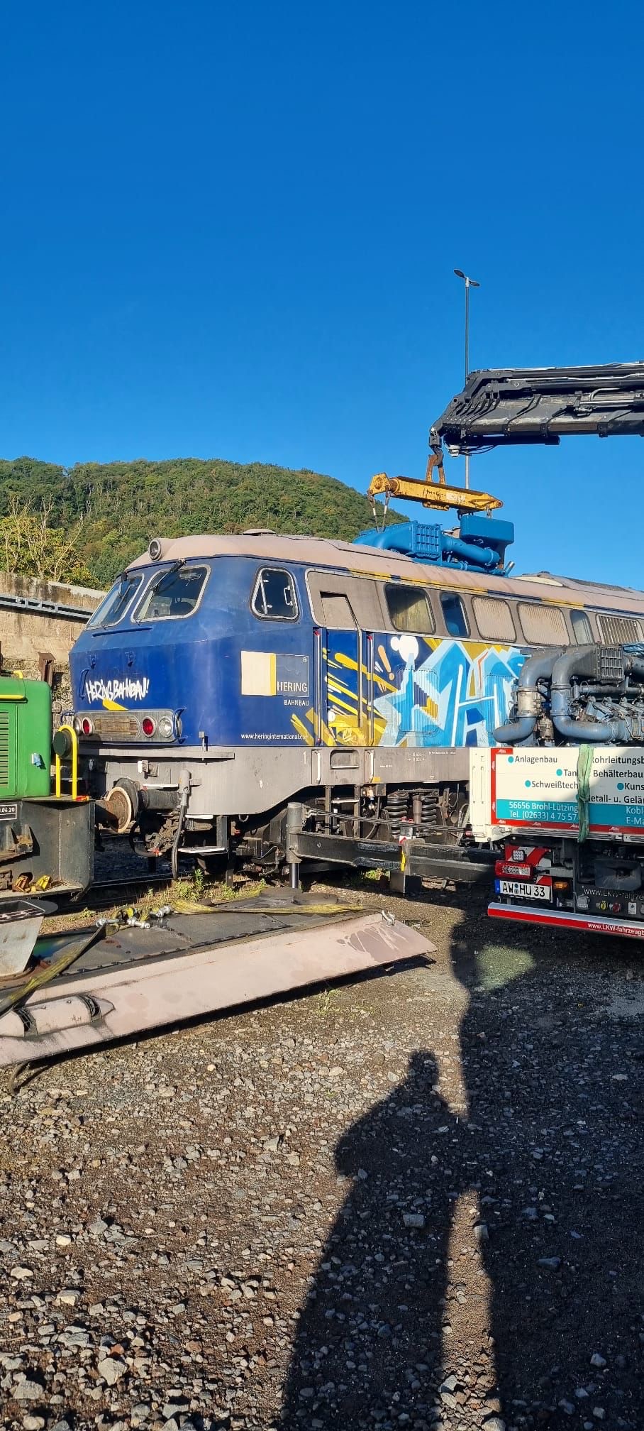 Motorentransport für eine Lok